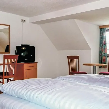 Mit Badeteich Apartment