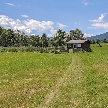 Mit Badeteich Apartment *